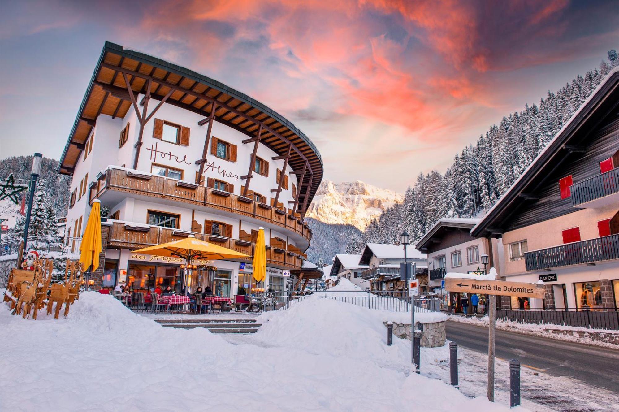 Hotel Des Alpes Selva di Val Gardena Exterior foto